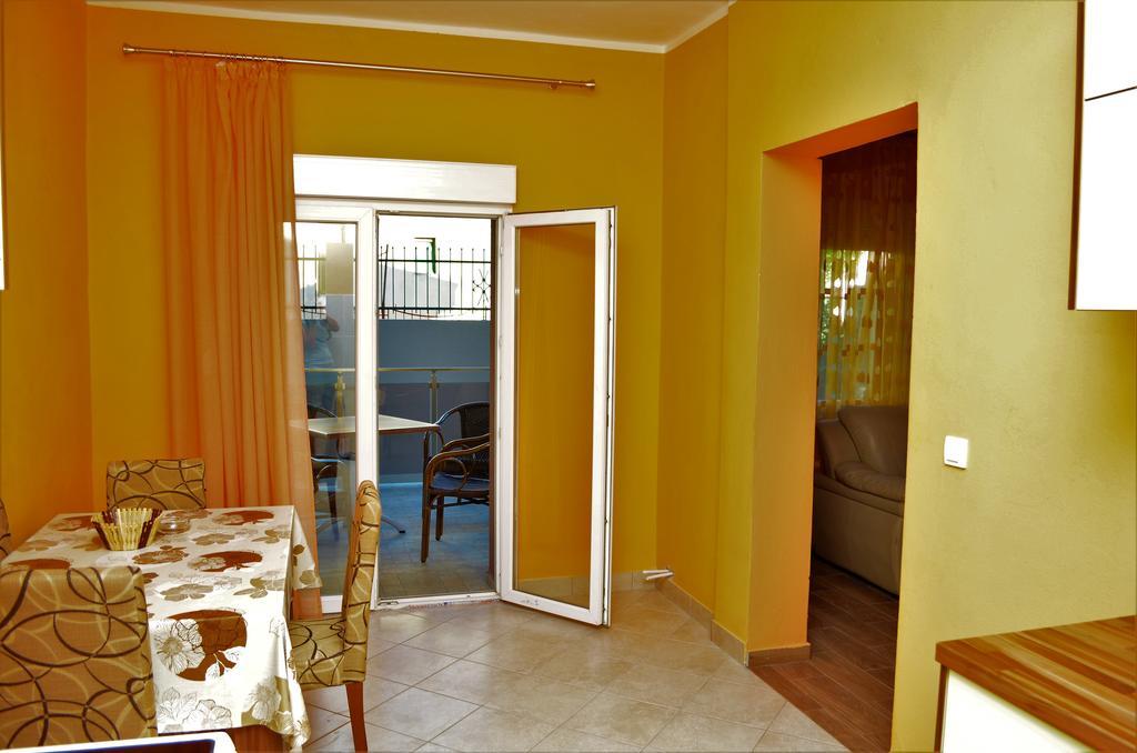 Apartments Md Lux 2 Сутоморе Екстер'єр фото