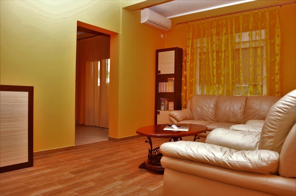 Apartments Md Lux 2 Сутоморе Екстер'єр фото